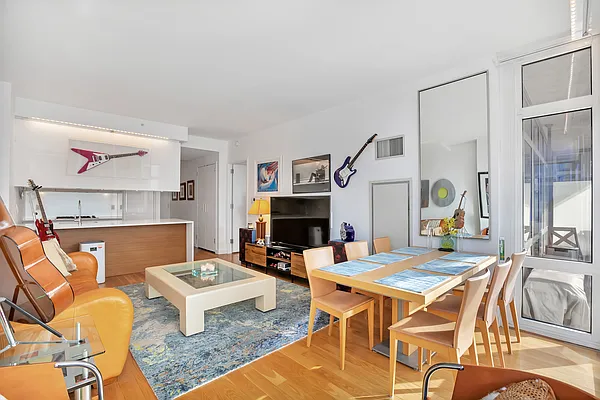 Sold by Compass | media 2