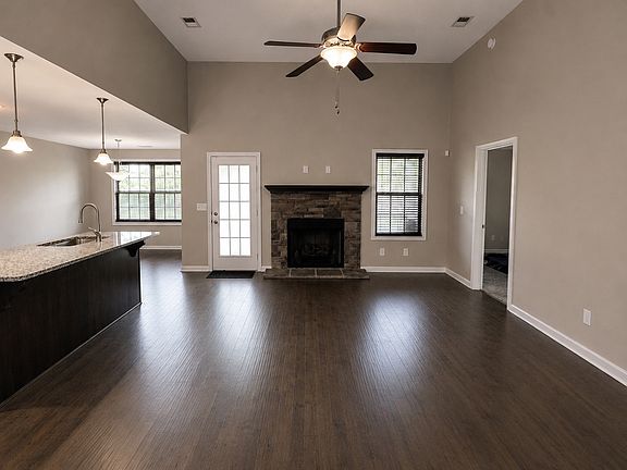 2nd image of 741 Tidwell Dr