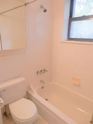 Rented by DSA Realty | media 26