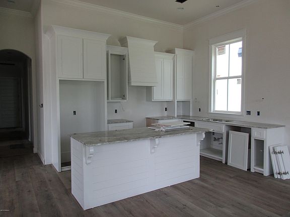 3rd image of 105 La Serre Ln