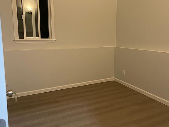 5th image of 598 Crocker Ave #2