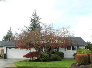 611 N Cascade Dr, Woodburn, OR