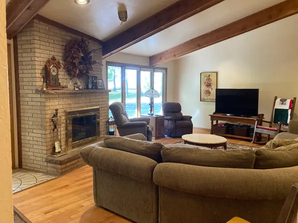 3710 N Overland Rd, Oneida, WI 54155