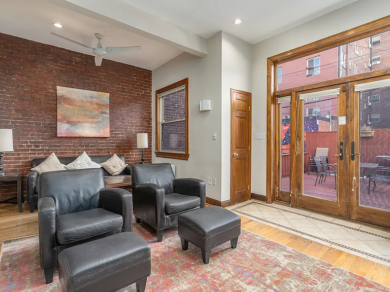 1820 Calvert St NW — Photo 23