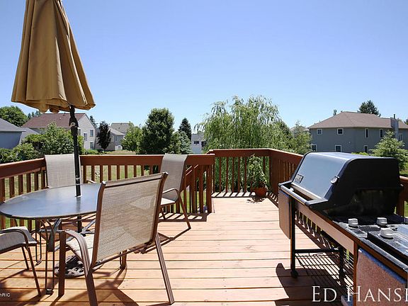 3rd image of 5590 E De Blaay Ct SE
