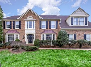 5401 Harrow Ct, Fairfax, VA 22030