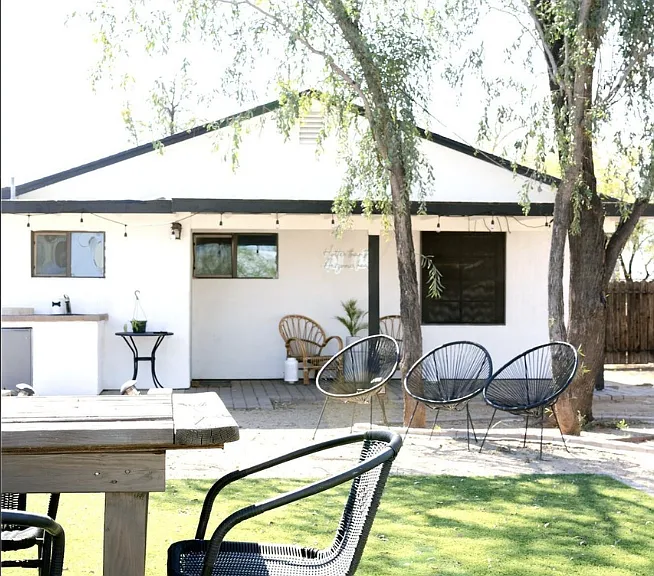 2618 E Harvard St — Photo 11