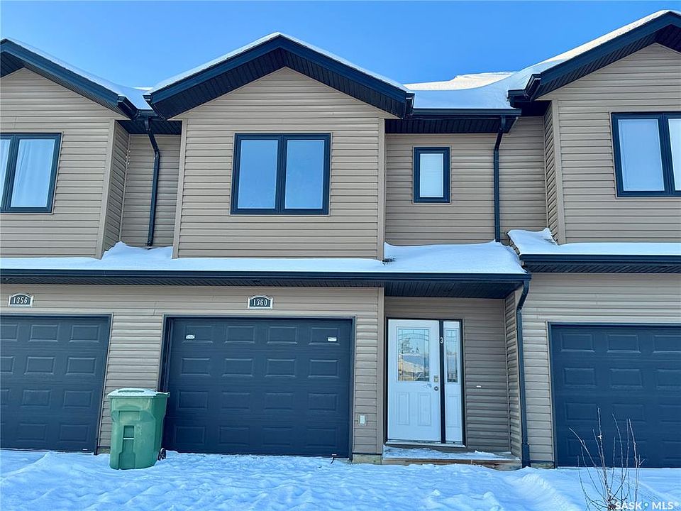 1st image of UNIT 3-360 Studer STREET