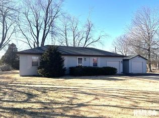 9341 Leisure Ln, Marion, IL 62959