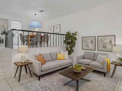 13821 Riverside Dr, Sherman Oaks, CA, 91423