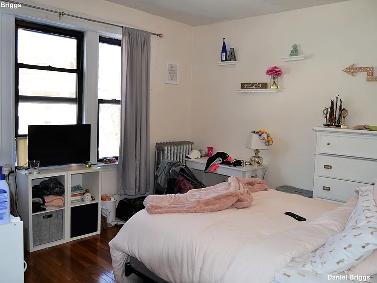 37 Egremont Rd #2 — Photo 8