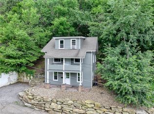 8 Valley St, Pittsburgh, PA 15223