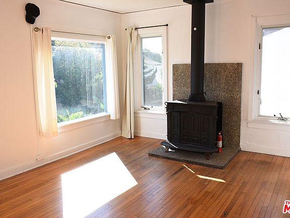 2nd image of 49 Paloma Ave #F