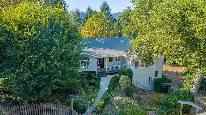 25281 Soquel San Jose Rd photo 1