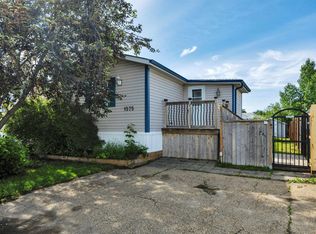1575 Jubilee Dr, Strathcona County, AB T8H 1V2