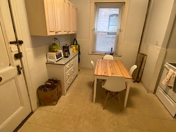 5th image of 59 Saint Marys Ct #1