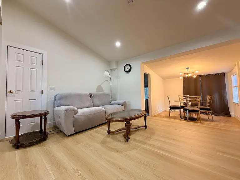 155 Harold Ave — Photo 6