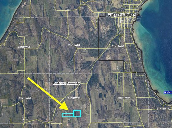 N Swede Rd, Northport, MI 49670