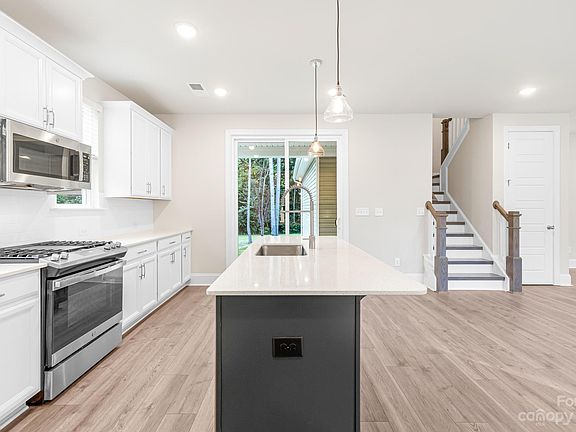 4th image of 113 Lighthouse Church Ln