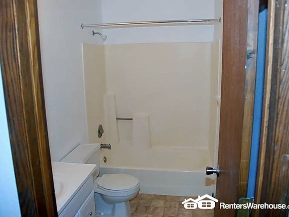 3rd image of 2020 12th Ave W APT 3