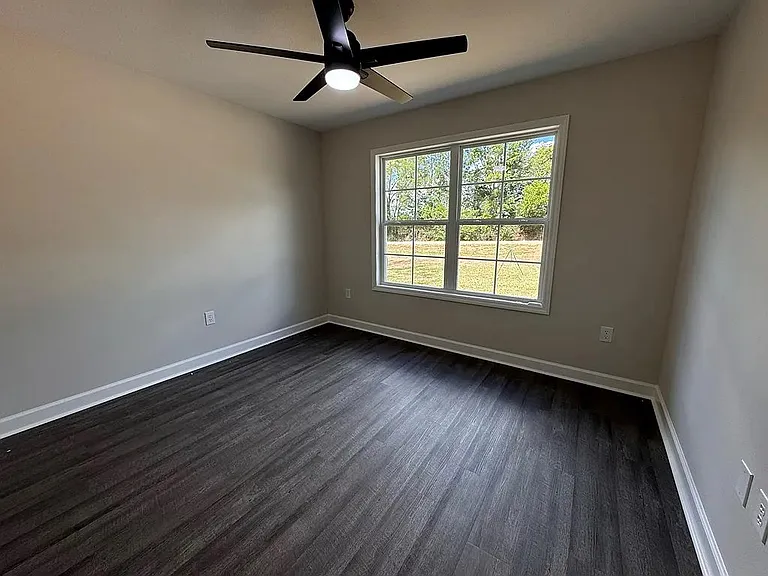 132 Gritney Rd — Photo 5