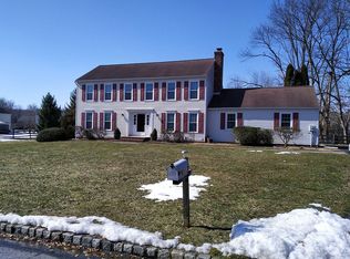 3 Wales Ct, Annandale, NJ 08801