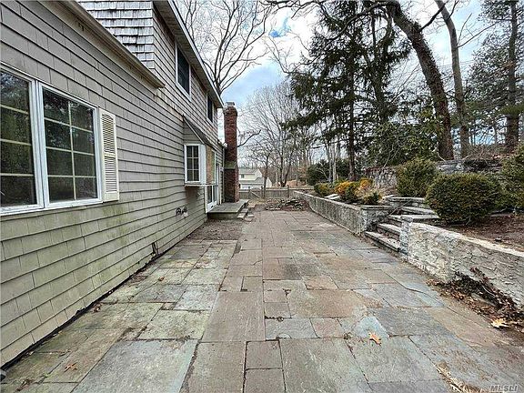 4th image of 409 Landing Ave