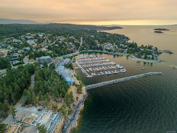 4th image of 3555 Outrigger Rd #403