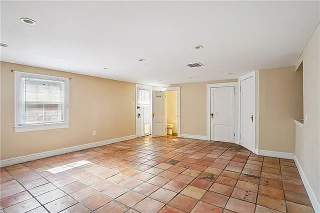 3115 Nashville Ave — Photo 22
