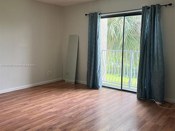 5th image of 500 NE 2nd St APT 312