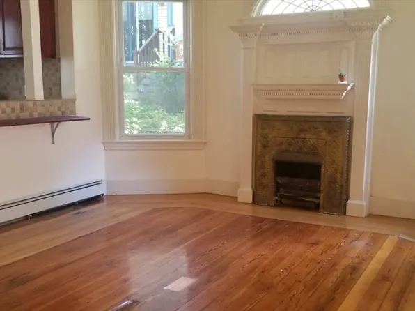 36 Gordon St, Allston, MA 02134