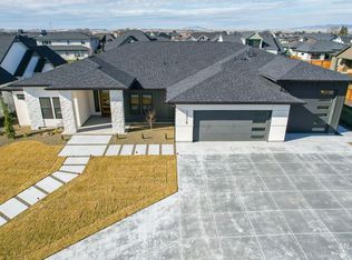 7858 W Heugh Ln, Eagle, ID 83616