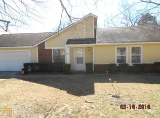9481 Forest Knoll Dr, Jonesboro, GA 30238