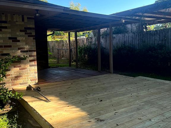 4th image of 203 Sparkling Water Dr #1/2