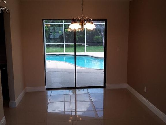 4th image of 1709 SE 9th Ter