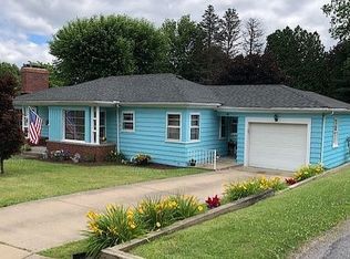 606 Woodland Ave, Punxsutawney, PA 15767