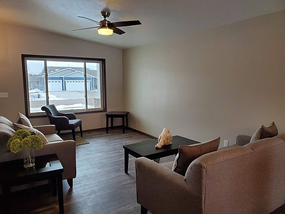 2nd image of 100 Cole Dr