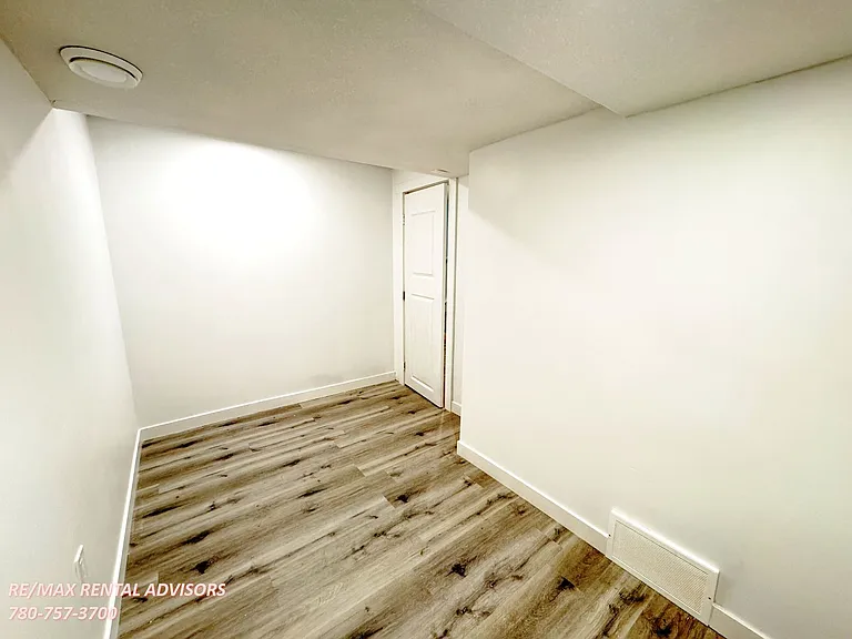 1002 Daniels Loop SW #BASEMENT — Photo 10