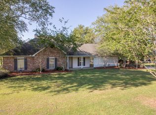 1134 Donnell Rd, Broussard, LA 70518