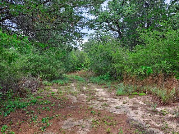 4th image of 1420 County Road C