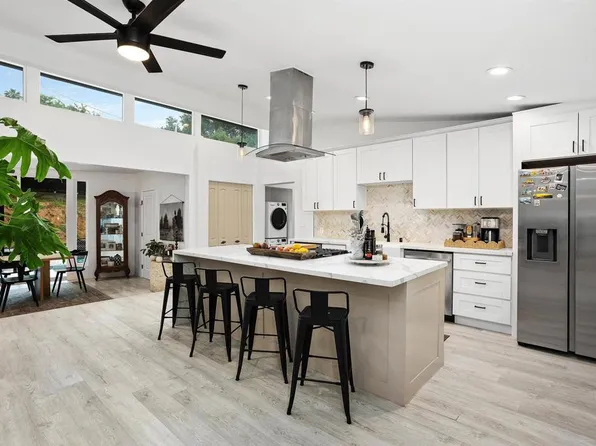 159 La Lomita Dr, Escondido, CA 92026