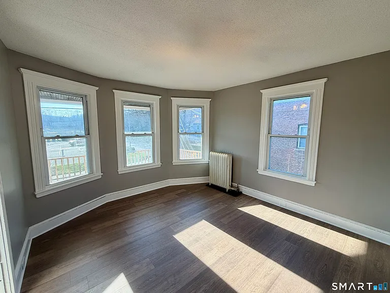 696 N Main St #2 — Photo 10