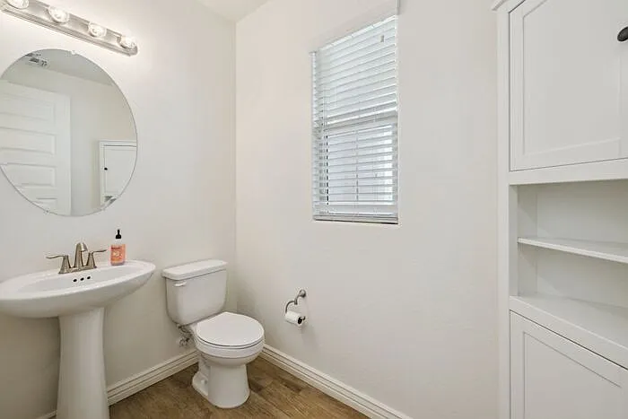 211 E Brinley Dr — Photo 17