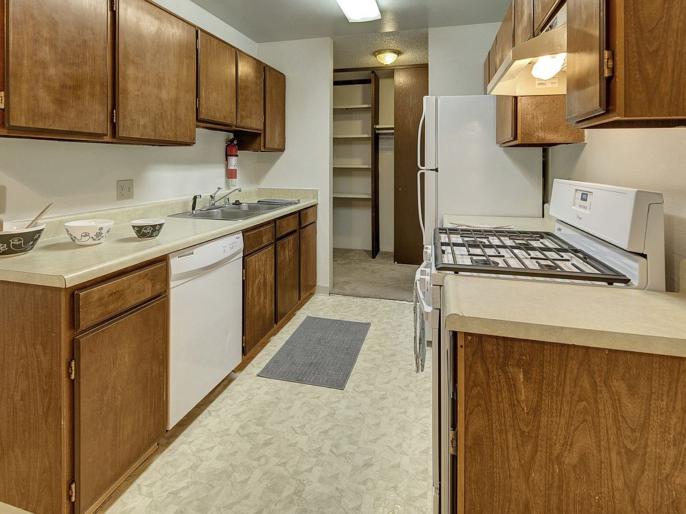 Taiga Apartment - Kitchen