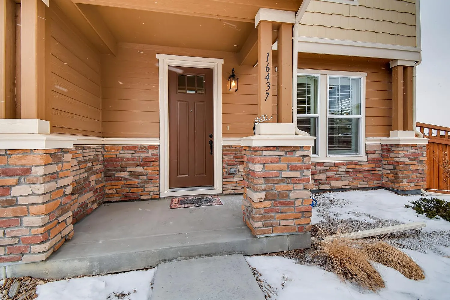 3 bed, 2323 sqft, $2,995 — Photo 4