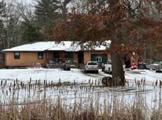 2095 N Seven Mile Rd, Sanford, MI 48657