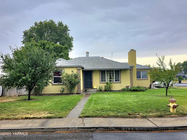 522 W 3rd Ave, Toppenish, WA 98948