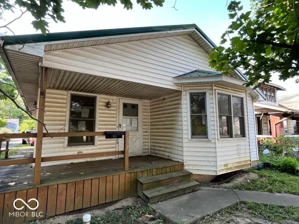 1327 E Jackson St, Muncie, IN 47305