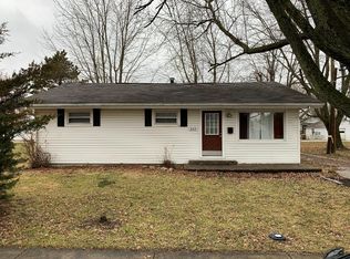 222 1st St, Tipton, IN 46072
