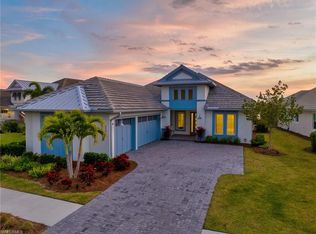 6196 Megans Bay Dr, Naples, FL 34113